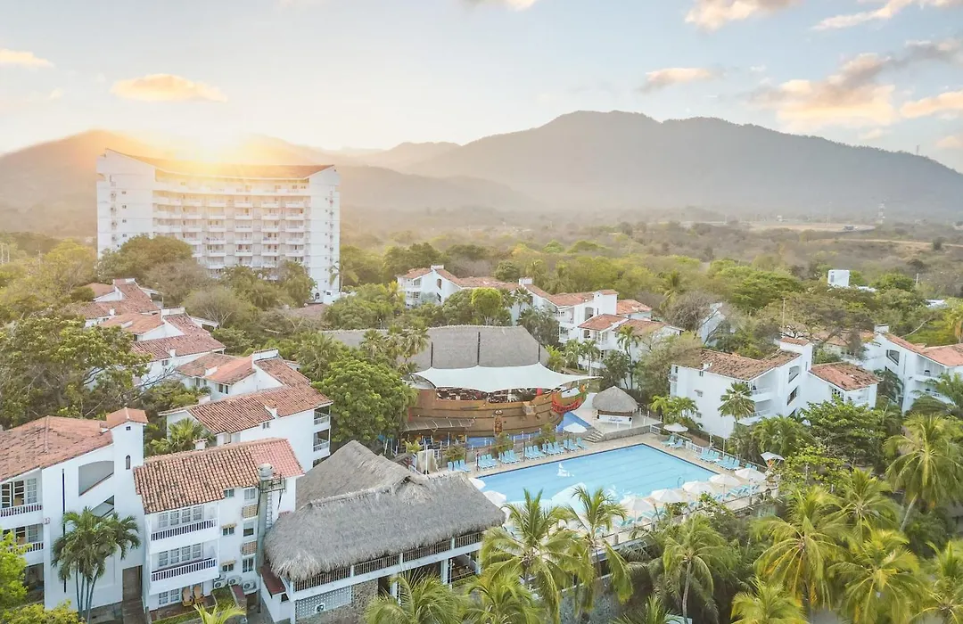 Decameron Galeon-1